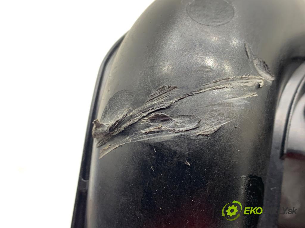 HONDA HR-V SUV 2017 96 kW 1.5 (RU1) 1498 potrubí sání  (Sací potrubí)