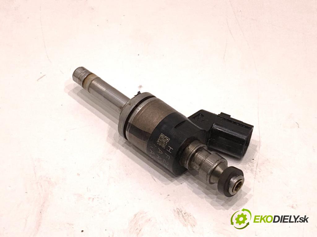 HONDA HR-V SUV 2017 96 kW 1.5 (RU1) 1498 vstrekovač HF28AAAAS (Vstrekovač paliva)