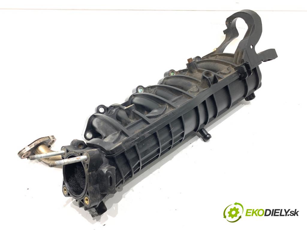 KIA SPORTAGE III SUV 2010 85 kW 1.7 CRDi 1685 Potrubie sacie, sanie  (Sacie potrubie)