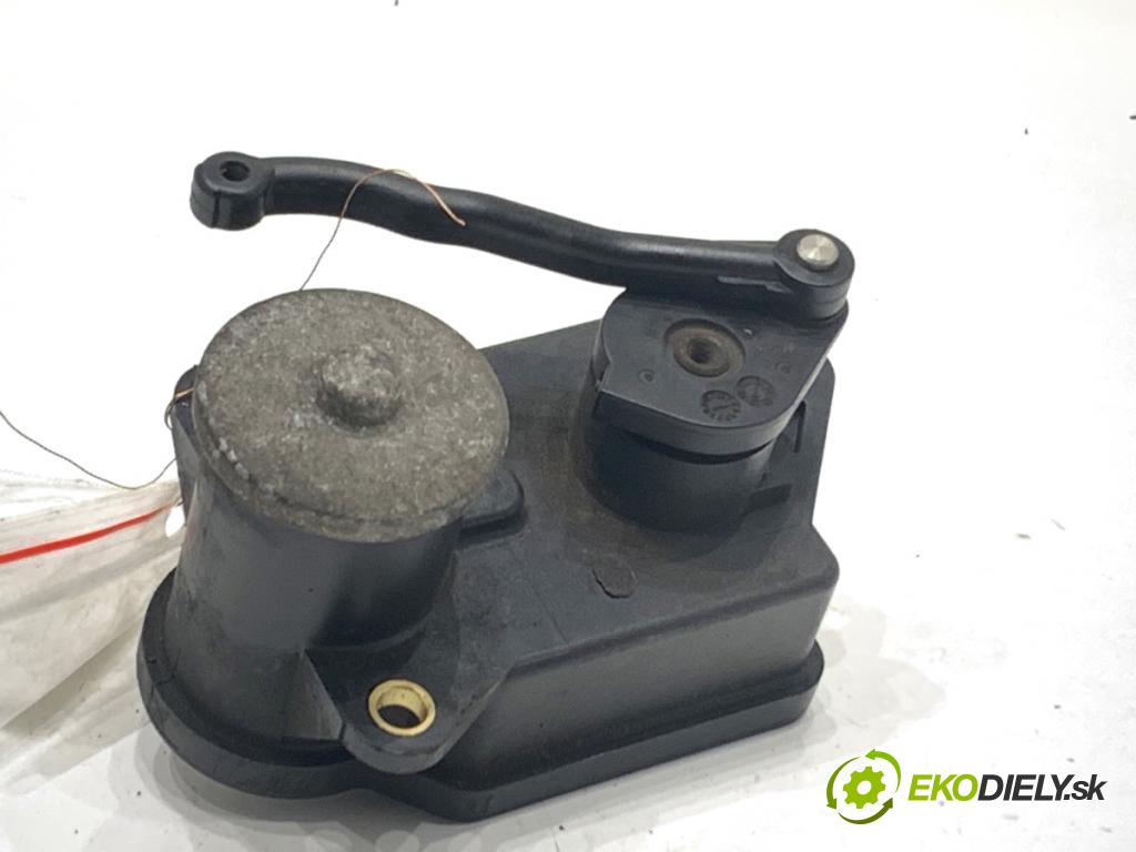 KIA SPORTAGE III SUV 2010 85 kW 1.7 CRDi 1685 Nastavovač zvod, potrubie  (Motorček ostatné)