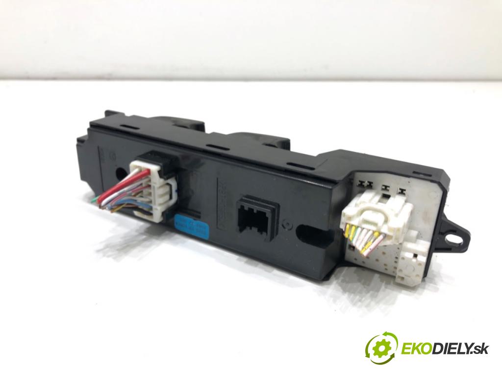 MAZDA CX-7 SUV 2011 120 kW 2.2 MZR-CD AWD (ER10A) 2184 Prepínač okien EH6266350 (Prepínacie páčky pod volantom)