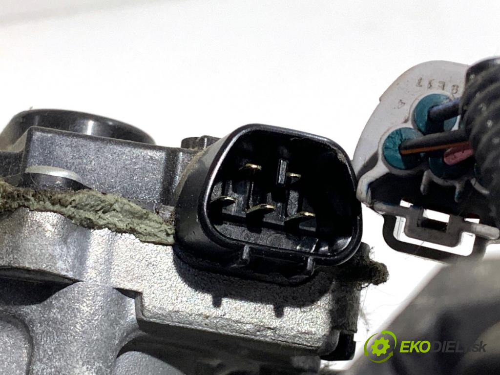 MAZDA CX-7 SUV 2011 120 kW 2.2 MZR-CD AWD (ER10A) 2184 Mechanizmus stieračov predný 159300-1260 (Motorček stieračov predný)