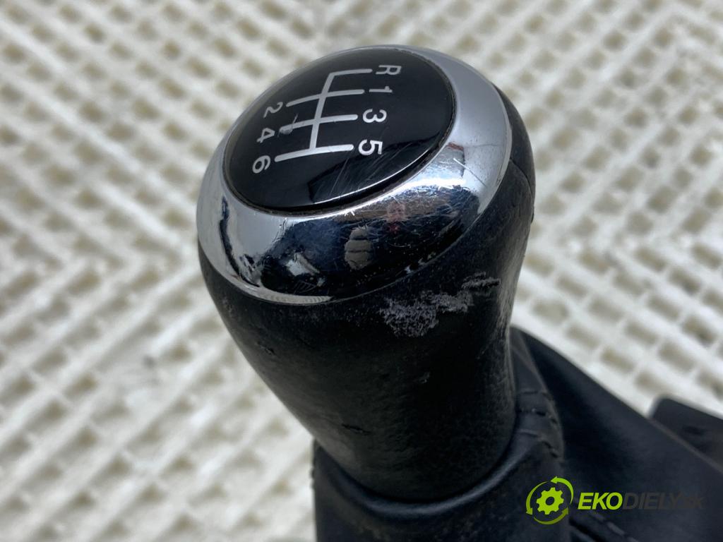 MAZDA CX-7 SUV 2011 120 kW 2.2 MZR-CD AWD (ER10A) 2184 Kulisa  (Rýchlostná páka (kulisa))