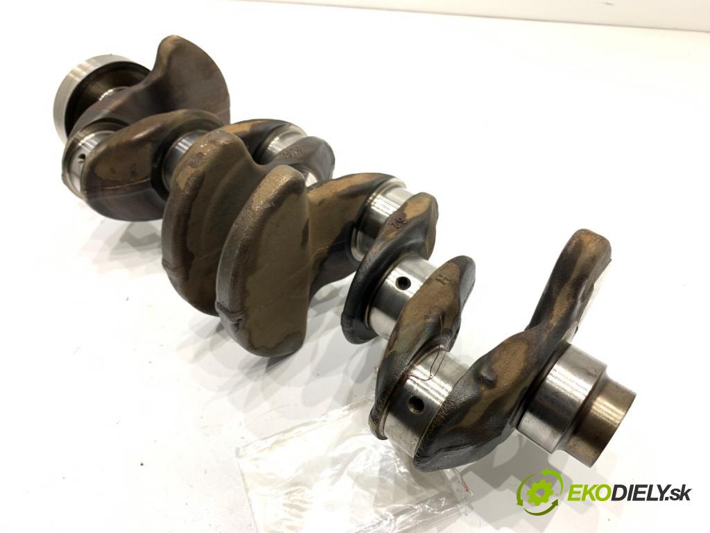 BMW F30 sedan 2016 180 kW 328 i xDrive 1997 Kardaň, hriadeľ KLIKA: 8602163 (Blok motora ostatné)