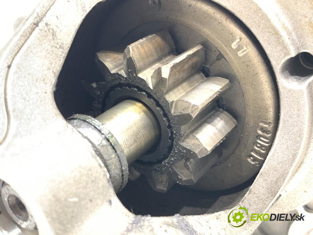 BMW F30 sedan 2016 180 kW 328 i xDrive 1997 startér 0001147425 (Startér)