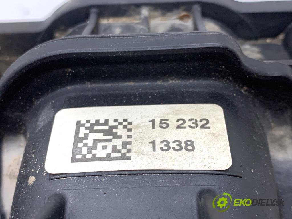 BMW F30 sedan 2016 180 kW 328 i xDrive 1997 Potrubie sacie, sanie 7588126 (Sacie potrubie)