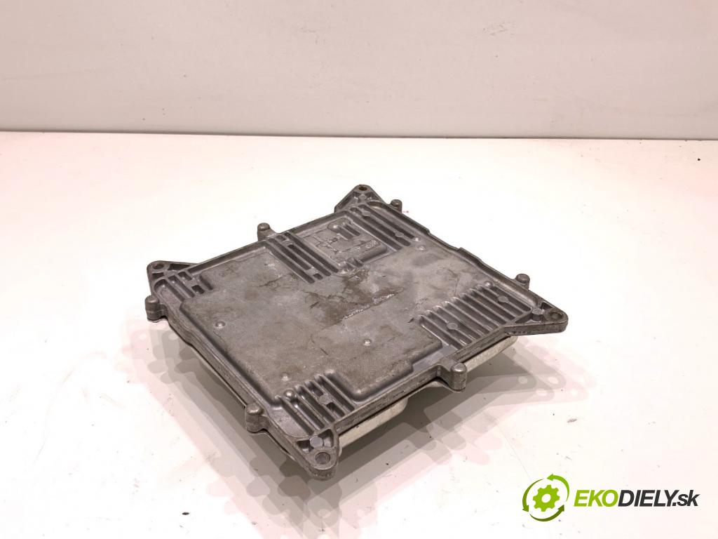 BMW F30 sedan 2016 180 kW 328 i xDrive 1997 riadiaca jednotka Motor 8639594 0261911652 (Riadiaca jednotka)