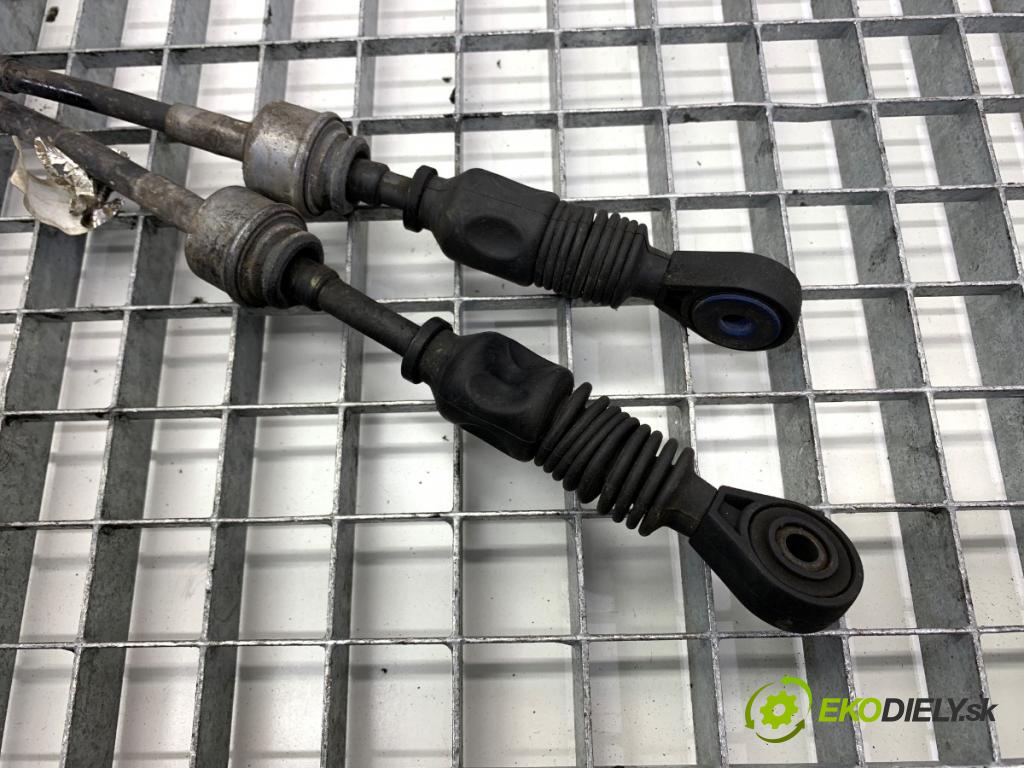 TOYOTA AYGO II liftback 2016 51 kW 1.0 (KGB40) 998 Kulisa 33530-0H030 (Rýchlostná páka (kulisa))