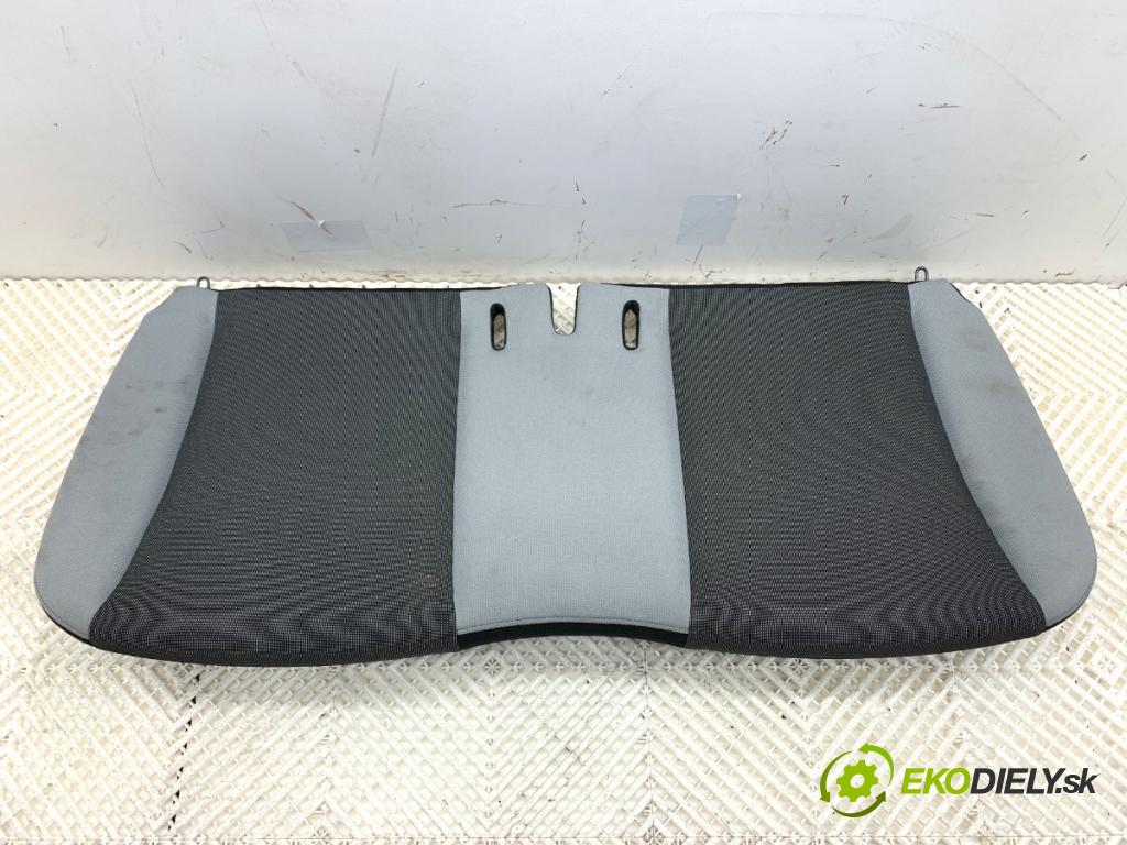 TOYOTA AYGO II liftback 2016 51 kW 1.0 (KGB40) 998 Sedadlo druhý rad