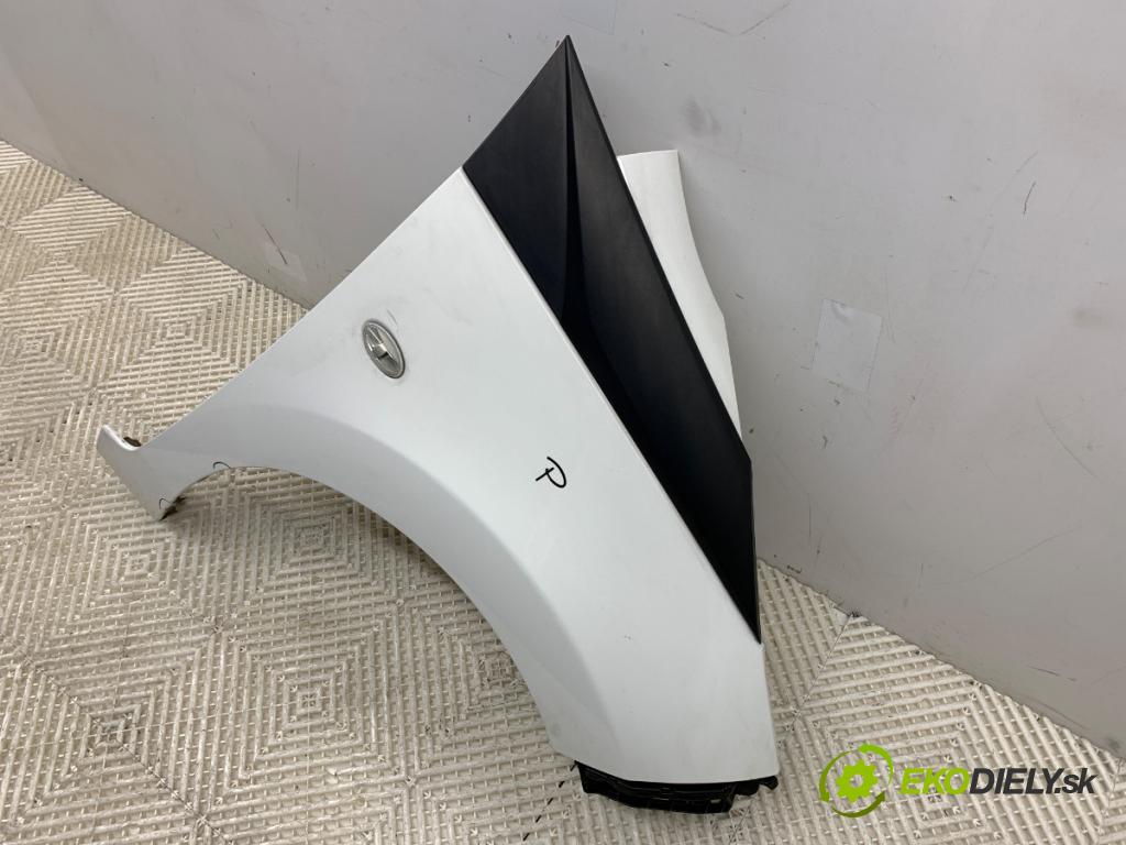 TOYOTA AYGO II liftback 2016 51 kW 1.0 (KGB40) 998 Blatník pravy predný