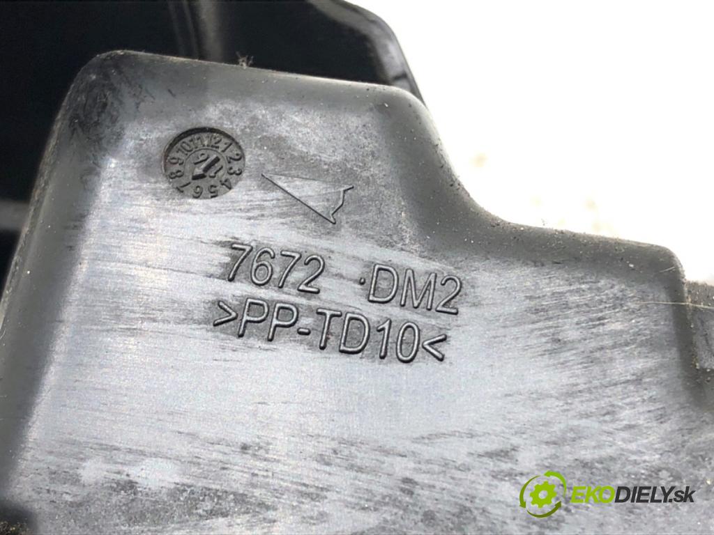 TOYOTA AYGO II liftback 2016 51 kW 1.0 (KGB40) 998 skříňka poistková  (Pojistková skříňka)