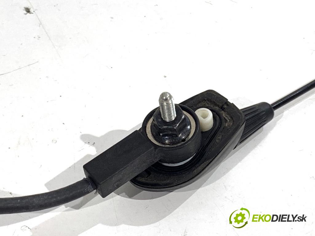 TOYOTA AYGO II liftback 2016 51 kW 1.0 (KGB40) 998 ANTENA