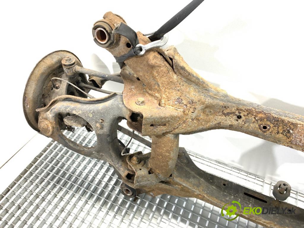 HONDA ACCORD VIII Kombi 2011 110 kW 2.2 i-DTEC (CW3) 2199 výztuha zadní část