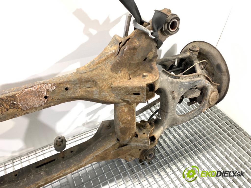 HONDA ACCORD VIII Kombi 2011 110 kW 2.2 i-DTEC (CW3) 2199 výztuha zadní část