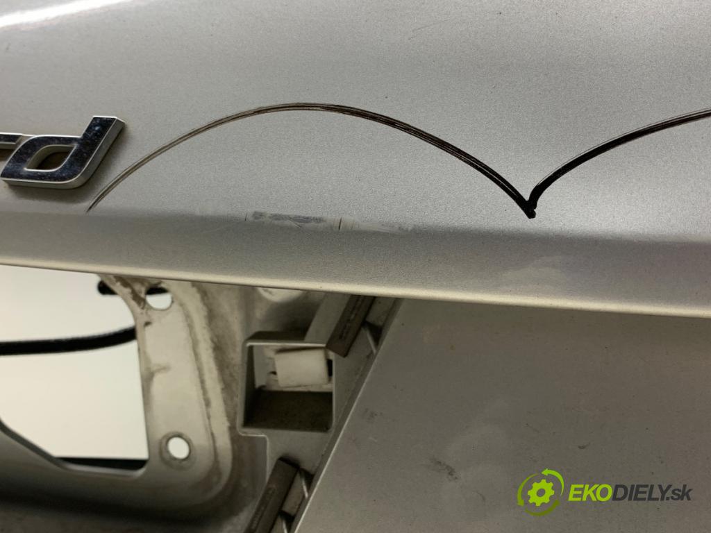 HONDA ACCORD VIII Kombi 2011 110 kW 2.2 i-DTEC (CW3) 2199 kapota zad