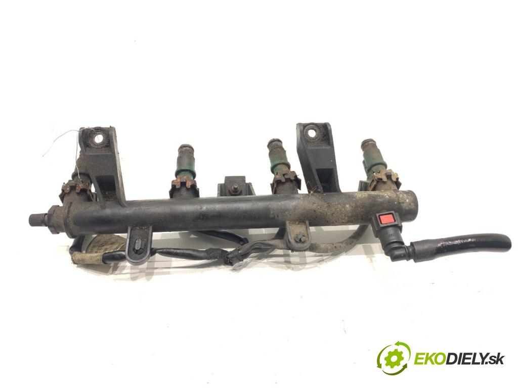 CITROEN NEMO Nadwozie pełne/minivan 2008 54 kW 1.4 1360 lišta vstřikovací 9655833580 (Vstřikovací lišta)