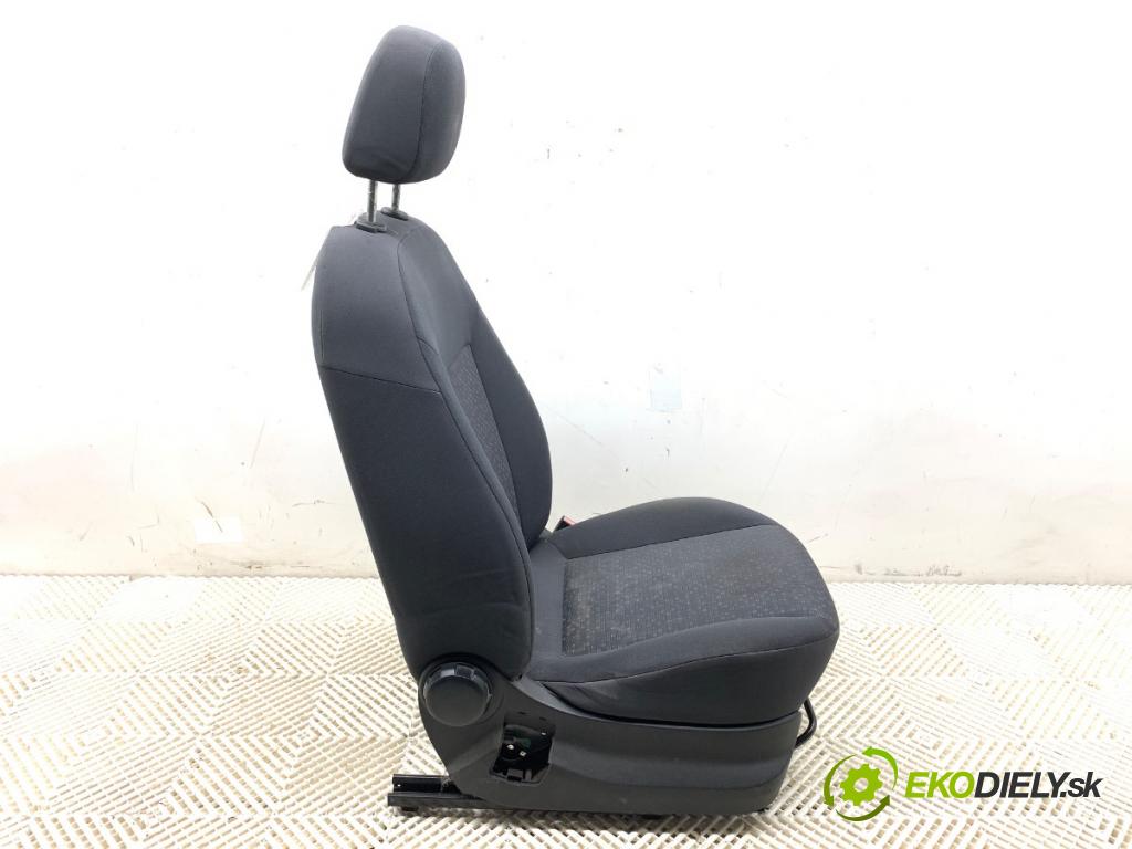 CITROEN NEMO Nadwozie pełne/minivan 2008 54 kW 1.4 1360 Sedadlo pravy predný