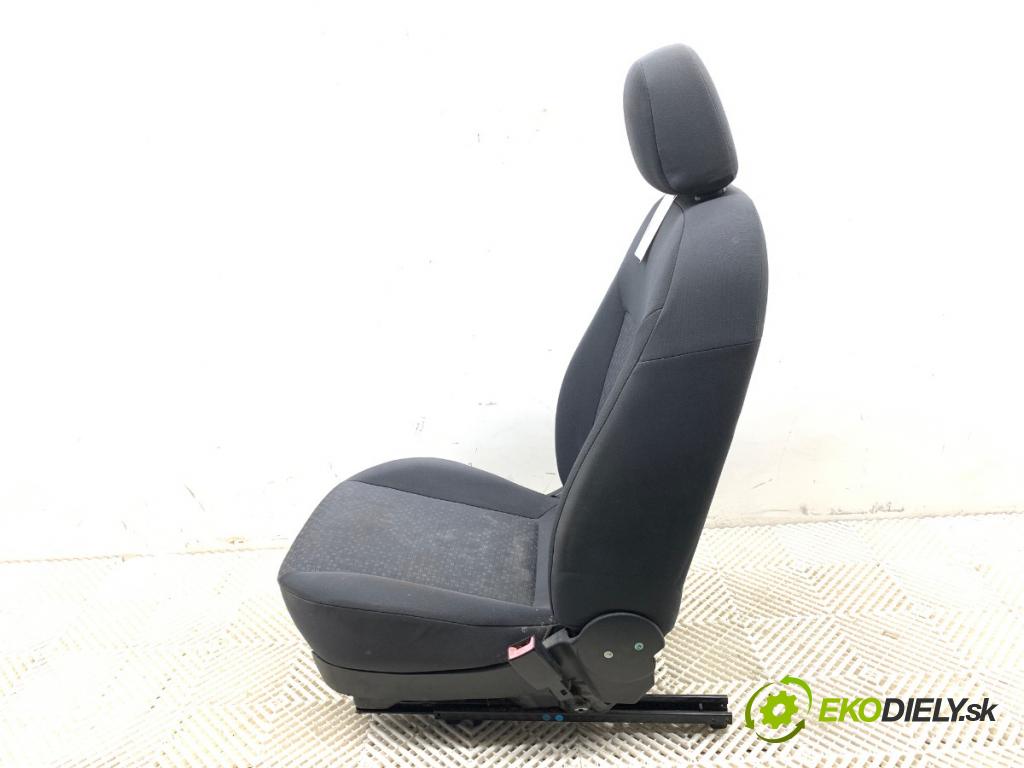 CITROEN NEMO Nadwozie pełne/minivan 2008 54 kW 1.4 1360 Sedadlo pravy predný