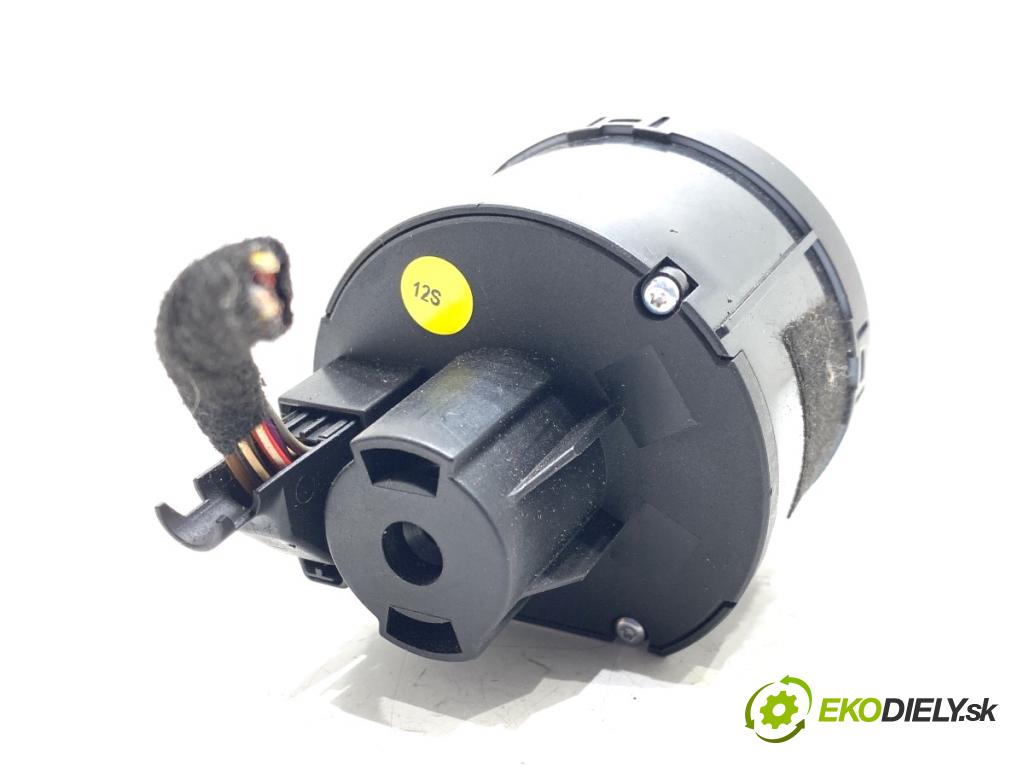 VW GOLF V liftback 2006 103 kW 2.0 TDI 1968 Spínač svetiel 3C8941431N