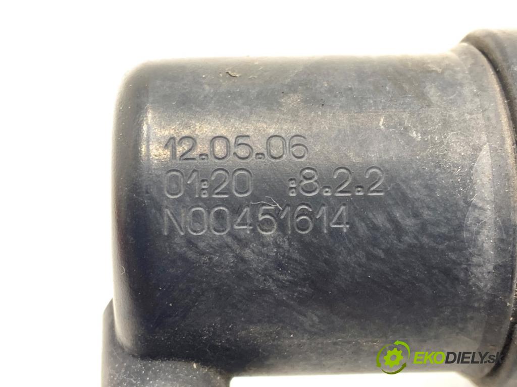 VW GOLF V liftback 2006 103 kW 2.0 TDI 1968 ostrekovača svetla pravy predný