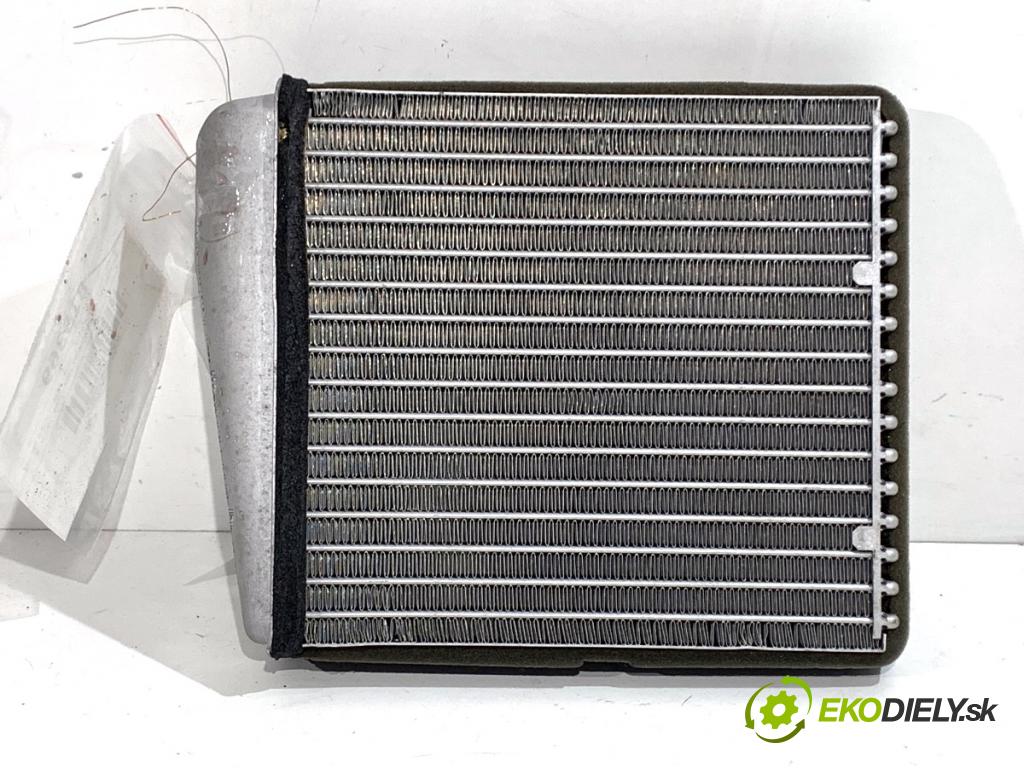 VW GOLF V liftback 2006 103 kW 2.0 TDI 1968 topné těleso radiátor topení 1K0819031A (Radiátor topení)