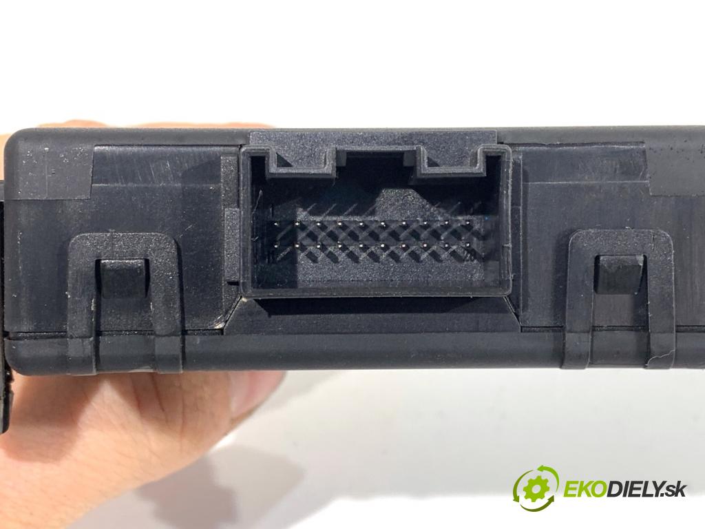 VW GOLF V liftback 2006 103 kW 2.0 TDI 1968 Modul GATEWAY 1K0907530H