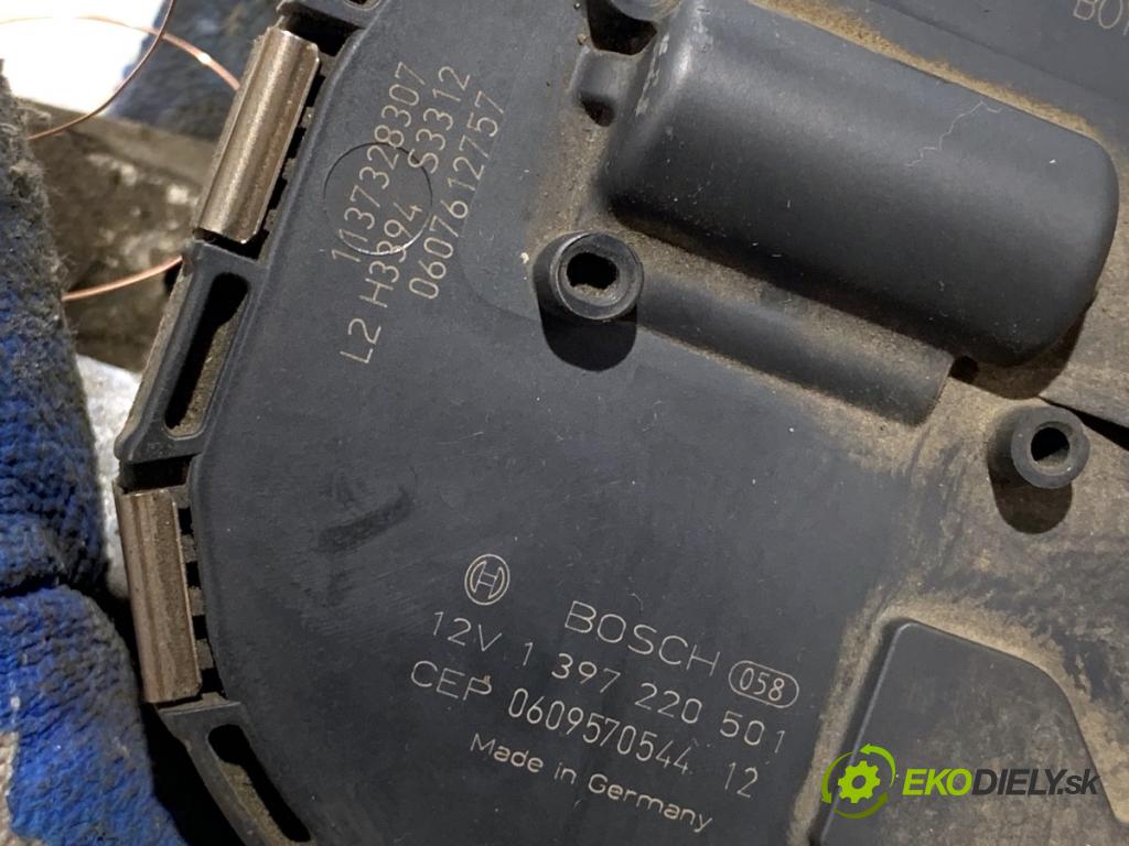 VW GOLF V liftback 2006 103 kW 2.0 TDI 1968 Mechanizmus stieračov predný 1K1955023G (Motorček stieračov predný)