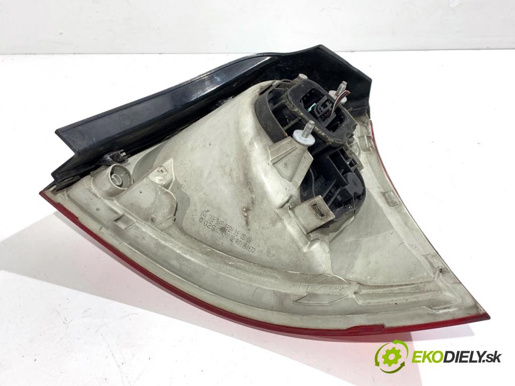 VW GOLF V liftback 2006 103 kW 2.0 TDI 1968 Svetlo ľavy zad 1K6945095N