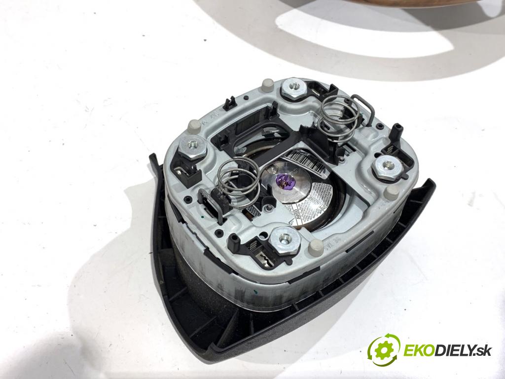 VW GOLF V liftback 2006 103 kW 2.0 TDI 1968 volant POLŠTÁŘ: DŘEVĚNÝ 3C0419091 1K0880201BK