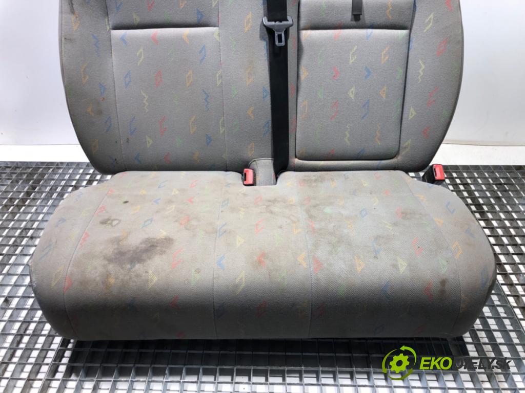 VW CARFTER 30 35 Autobus 2010 120 kW 2.5 TDI 2461 Sedadlo pravy predný