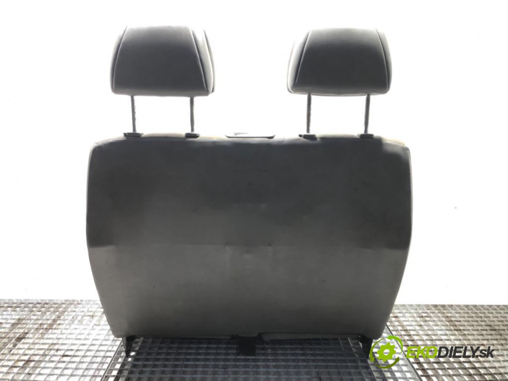 VW CARFTER 30 35 Autobus 2010 120 kW 2.5 TDI 2461 Sedadlo pravy predný
