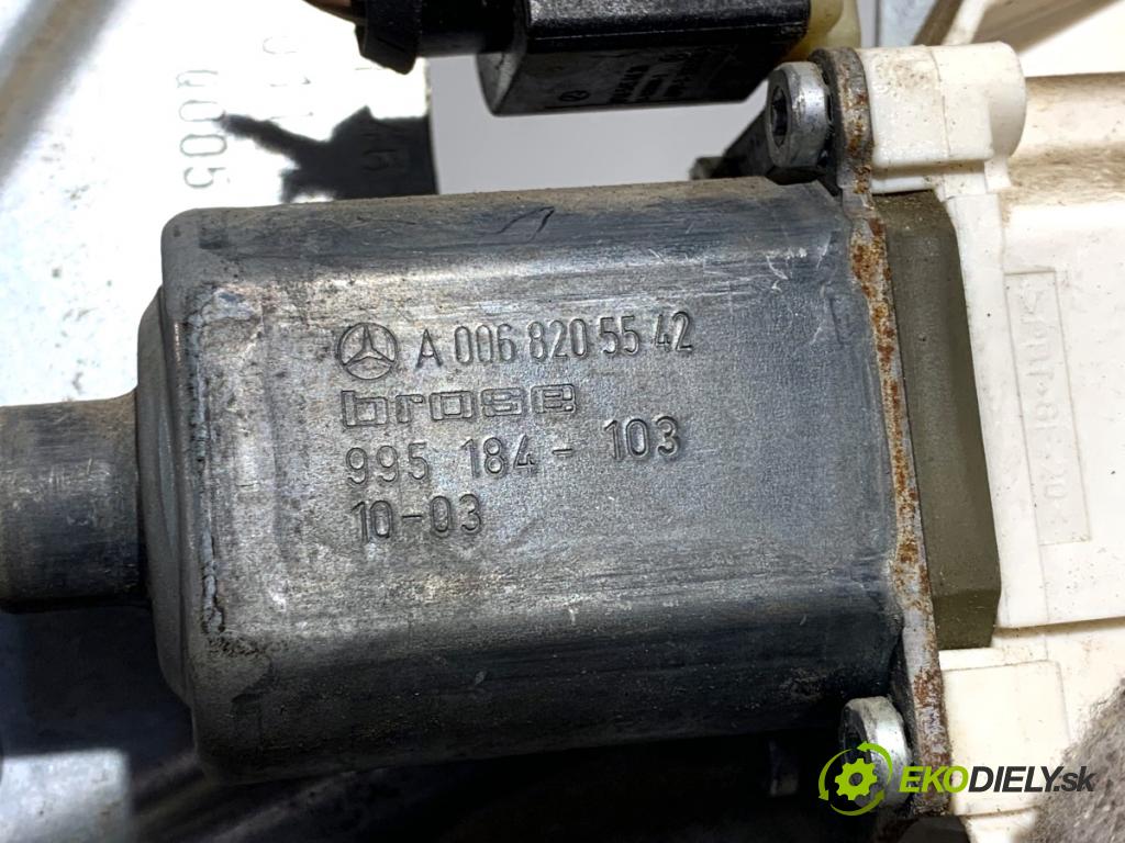 VW CARFTER 30 35 Autobus 2010 120 kW 2.5 TDI 2461 Mechanizmus okna pravy predný 0068205542
