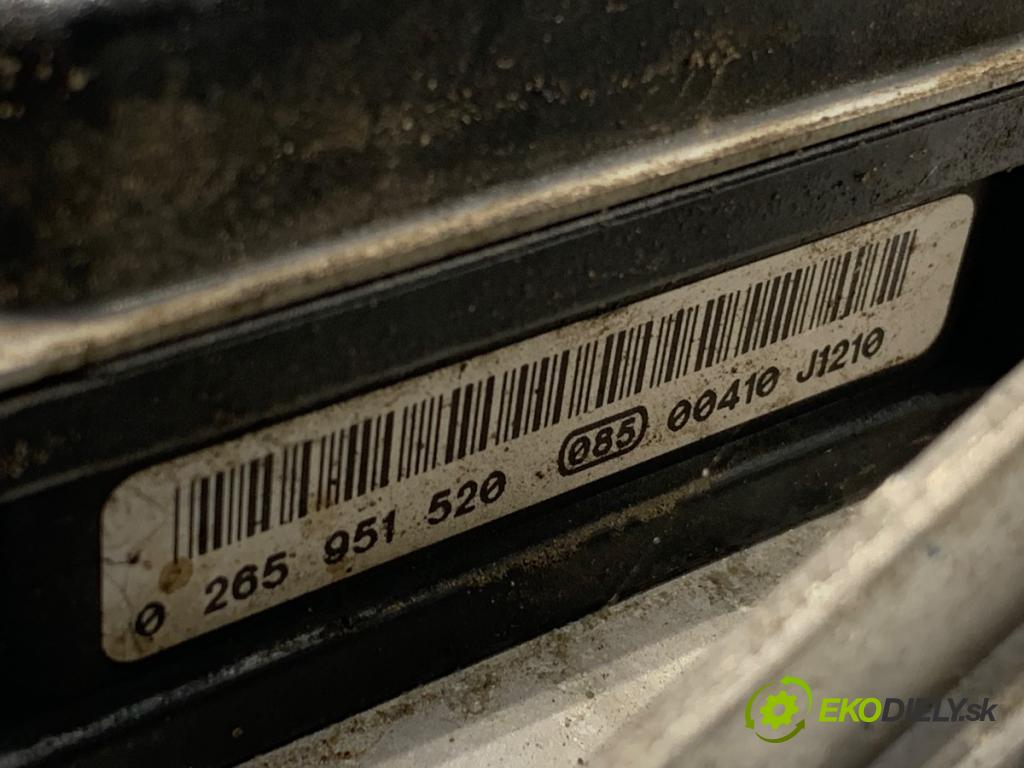 VW CARFTER 30 35 Autobus 2010 120 kW 2.5 TDI 2461 Pumpa ABS 0265951520 (Pumpa ABS)