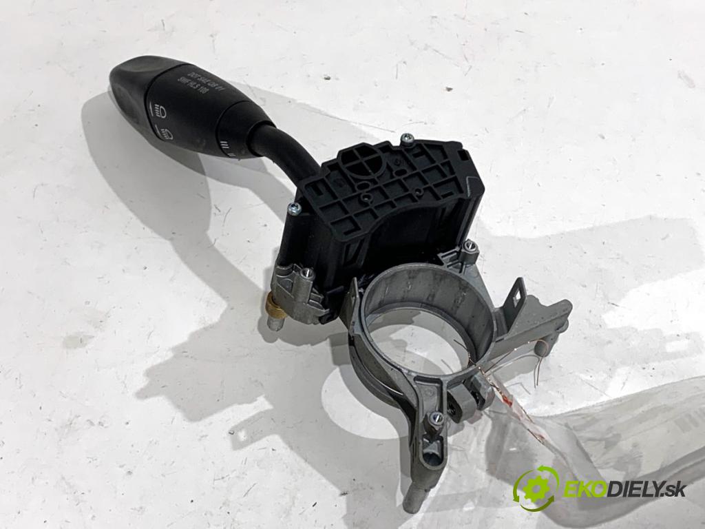 VW CARFTER 30 35 Autobus 2010 120 kW 2.5 TDI 2461 Prepínač kombinovaný A9065450310 (Prepínacie páčky pod volantom)