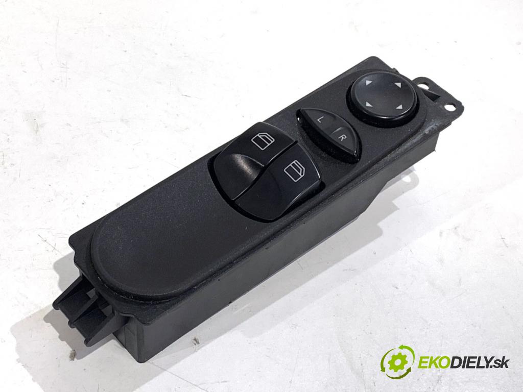 VW CARFTER 30 35 Autobus 2010 120 kW 2.5 TDI 2461 Prepínač okien  (Prepínacie páčky pod volantom)