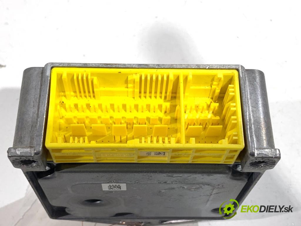 VW CARFTER 30 35 Autobus 2010 120 kW 2.5 TDI 2461 senzor airbag 0285010349 (Snímač)