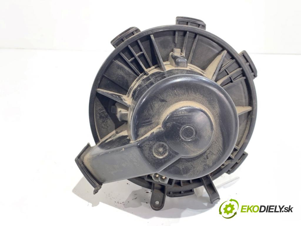 VW CARFTER 30 35 Autobus 2010 120 kW 2.5 TDI 2461 ventilátor kúrenia