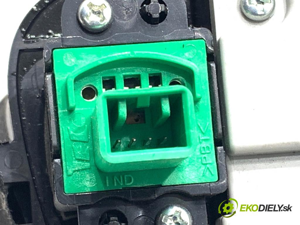 HONDA ACCORD VIII Kombi 2011 110 kW 2.2 i-DTEC (CW3) 2199 Dislpej  (Prístrojová doska)