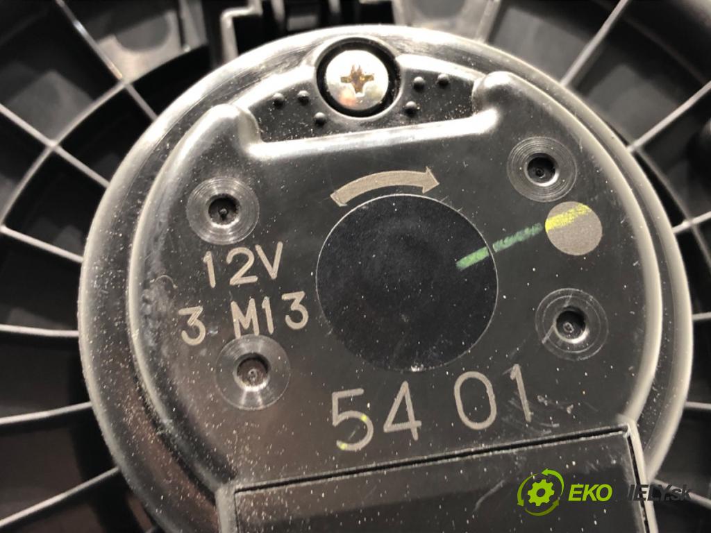 HONDA ACCORD VIII Kombi 2011 110 kW 2.2 i-DTEC (CW3) 2199 ventilátor kúrenia