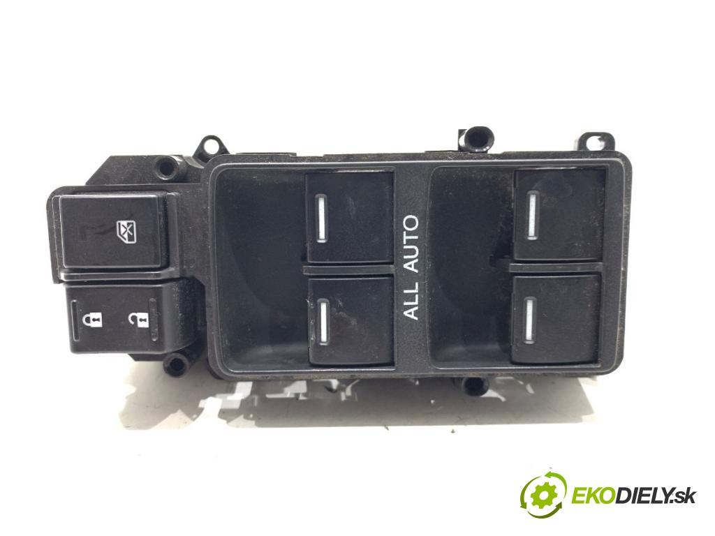 HONDA ACCORD VIII Kombi 2011 110 kW 2.2 i-DTEC (CW3) 2199 Prepínač okien 35750-TL0-G11-M1 (Prepínacie páčky pod volantom)