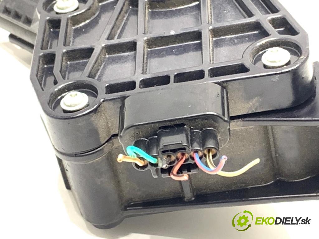 HONDA ACCORD VIII Kombi 2011 110 kW 2.2 i-DTEC (CW3) 2199 Potenciometer plynu 198800-7740 (Potenciometer plynového pedálu)