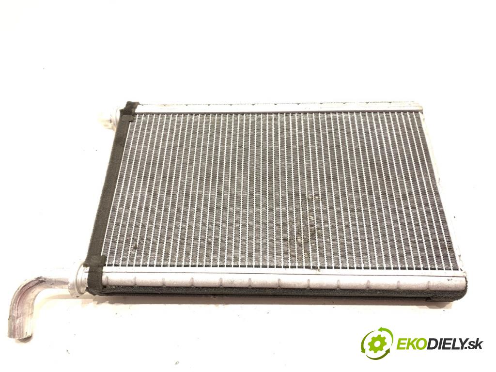 HONDA ACCORD VIII Kombi 2011 110 kW 2.2 i-DTEC (CW3) 2199 topné těleso radiátor topení  (Radiátor topení)