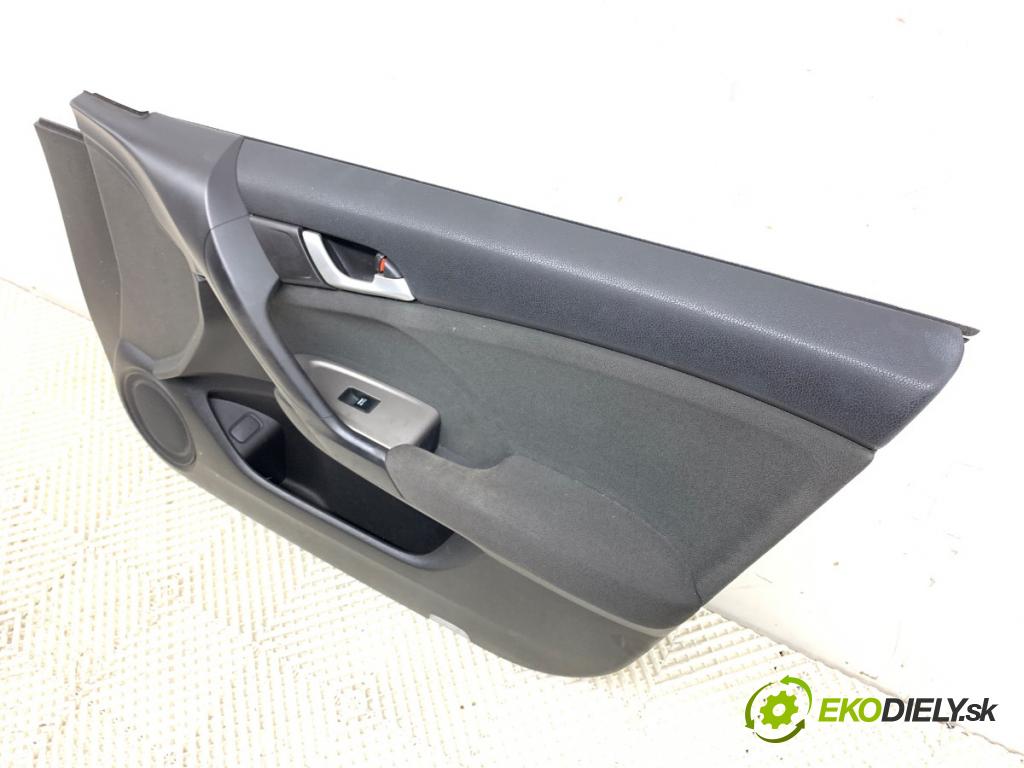 HONDA ACCORD VIII Kombi 2011 110 kW 2.2 i-DTEC (CW3) 2199 čalúnenie Dvere pravy predný