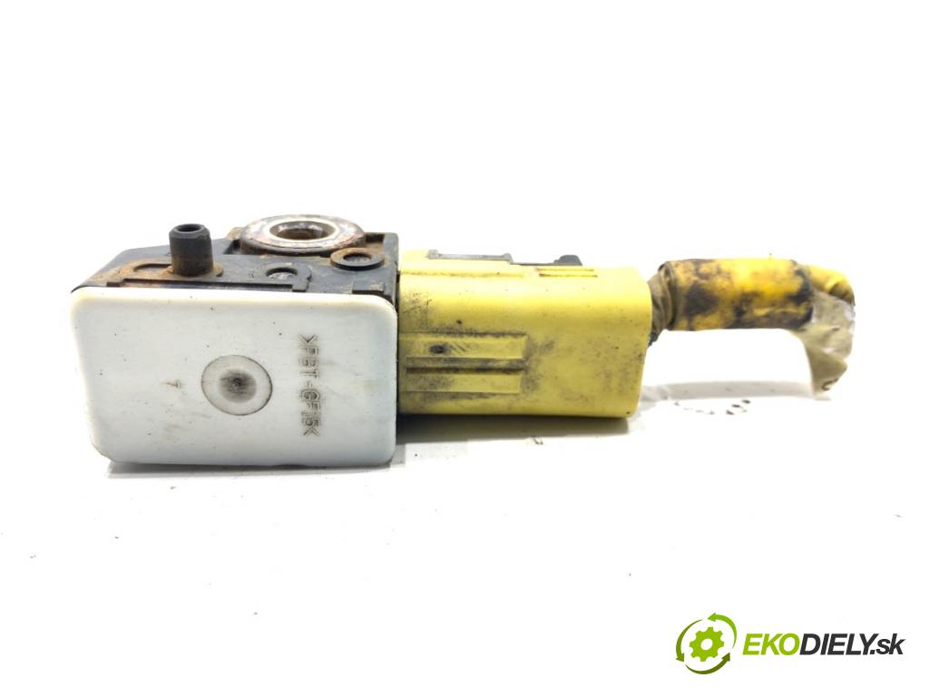 HONDA ACCORD VIII Kombi 2011 110 kW 2.2 i-DTEC (CW3) 2199 Snímač nárazu 77930-TC0-H211-M1 (Snímač nárazu)