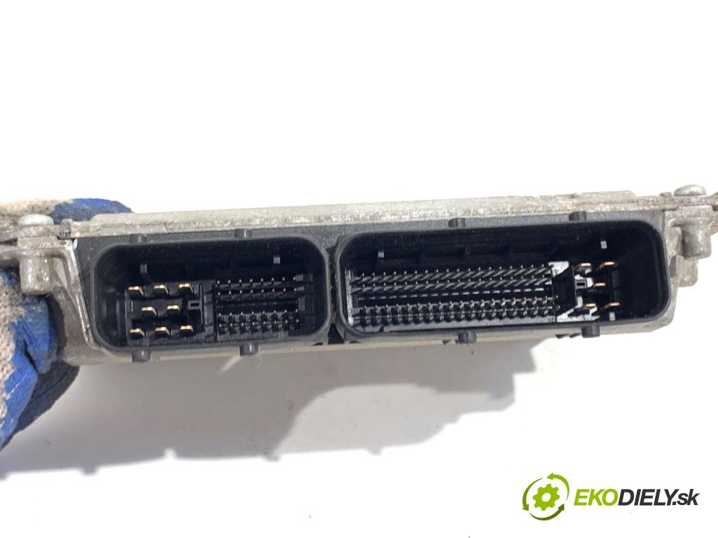 SEAT LEON II liftback 2008 75 kW 1.6 1595 riadiaca jednotka Motor 06A906033HE (Riadiaca jednotka)