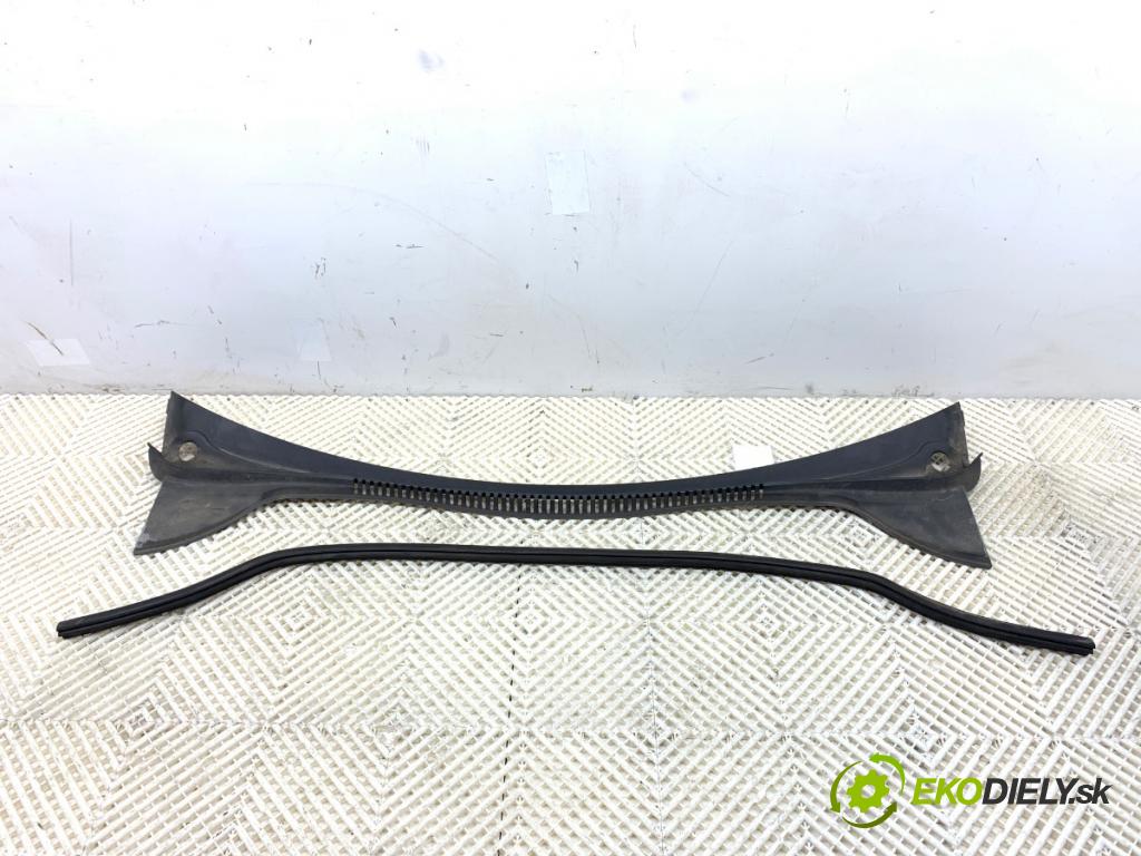 SEAT LEON II liftback 2008 75 kW 1.6 1595 Torpédo, plast pod čelné okno 1P0853185B (Torpédo (plast pod čelným sklom))