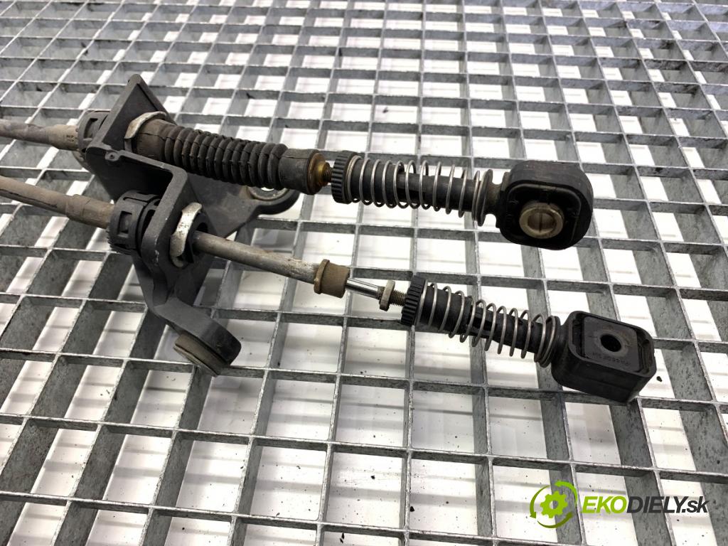 SEAT LEON II liftback 2008 75 kW 1.6 1595 Kulisa 1K0711049CF (Rýchlostná páka (kulisa))