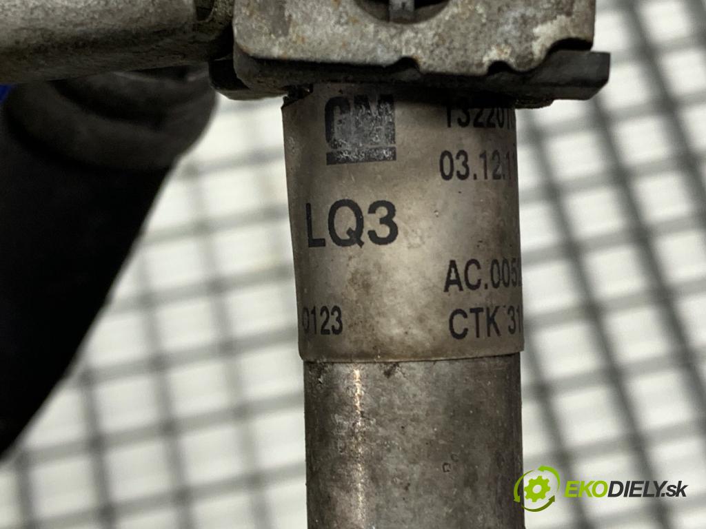 OPEL INSIGNIA A liftback 2011 118 kW 2.0 CDTI (68) 1956 rúrka klimatizace 13220107 (Trubka klimatizace)