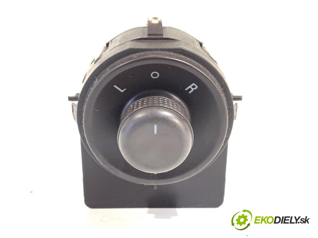 OPEL INSIGNIA A liftback 2011 118 kW 2.0 CDTI (68) 1956 Prepínač nastavenia spätných zrkadiel 13271834 (Prepínacie páčky pod volantom)