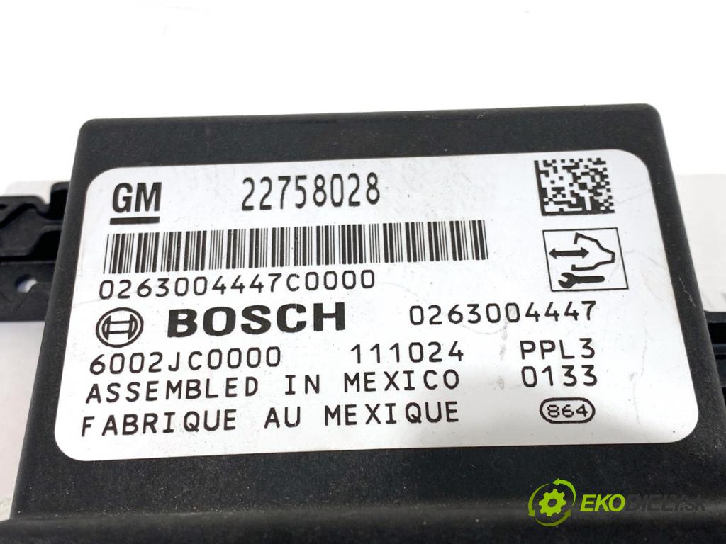 OPEL INSIGNIA A liftback 2011 118 kW 2.0 CDTI (68) 1956 Modul PDC 22758028 0263004447 (Riadiaca jednotka ostatné)